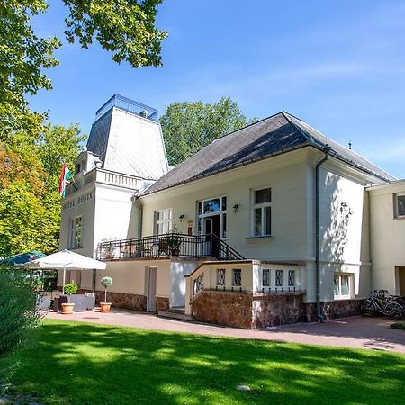 Fonix Hotel Балатонфёльдвар Экстерьер фото