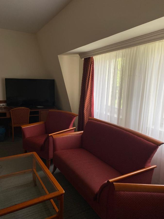 Fonix Hotel Балатонфёльдвар Экстерьер фото