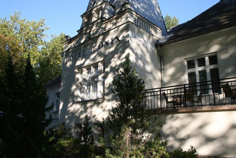 Fonix Hotel Балатонфёльдвар Экстерьер фото